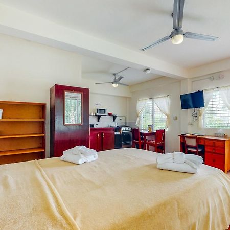 Willow 2 At Island Cabanas Gold Standard Certified Caye Caulker Exteriér fotografie